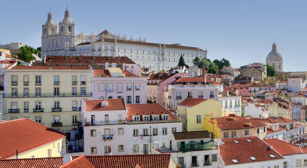 Alfama Neighbourhood Guide: Lisbon’s Oldest District