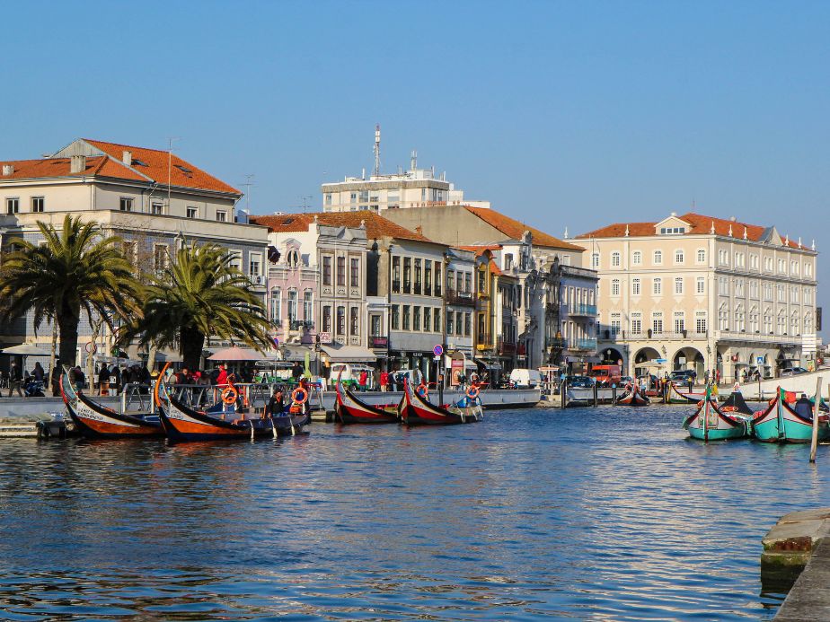 A picture of Aveiro, one of the best day trips from Lisbon 